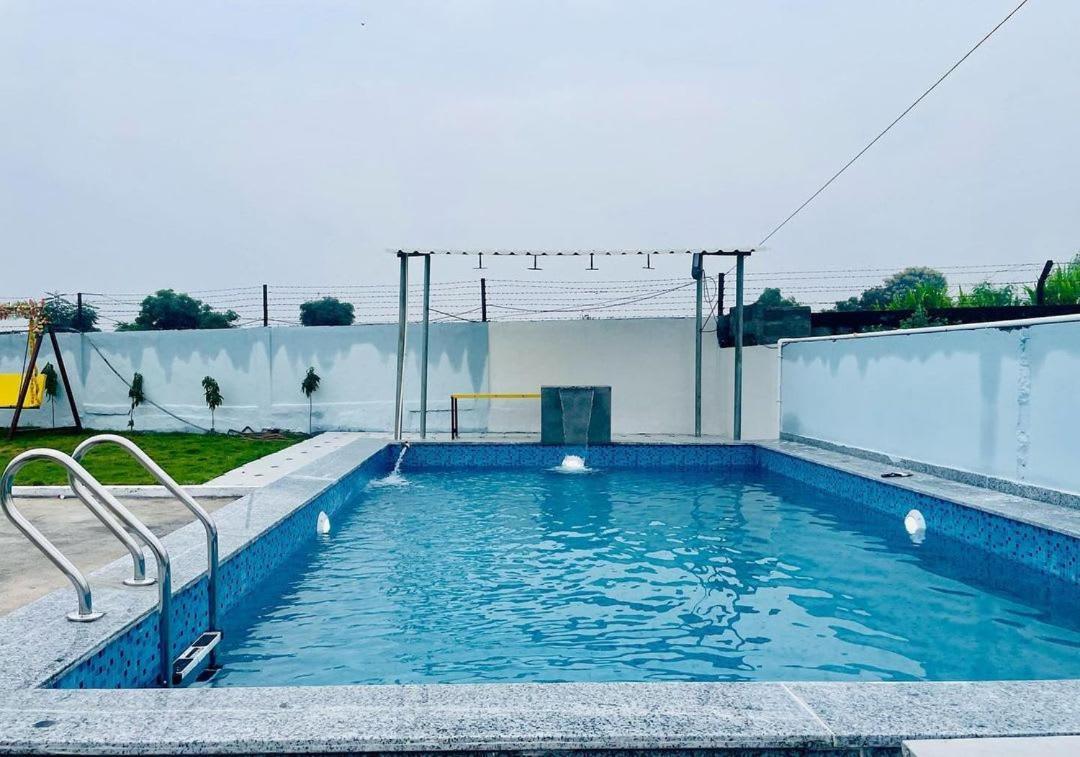 Aqua Lagoon Villa By Secret Turtle Pvt Pool Private Lawn Secundurabad Exterior photo