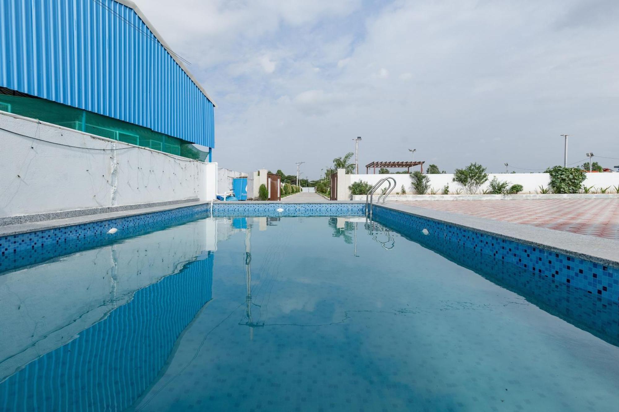 Aqua Lagoon Villa By Secret Turtle Pvt Pool Private Lawn Secundurabad Exterior photo