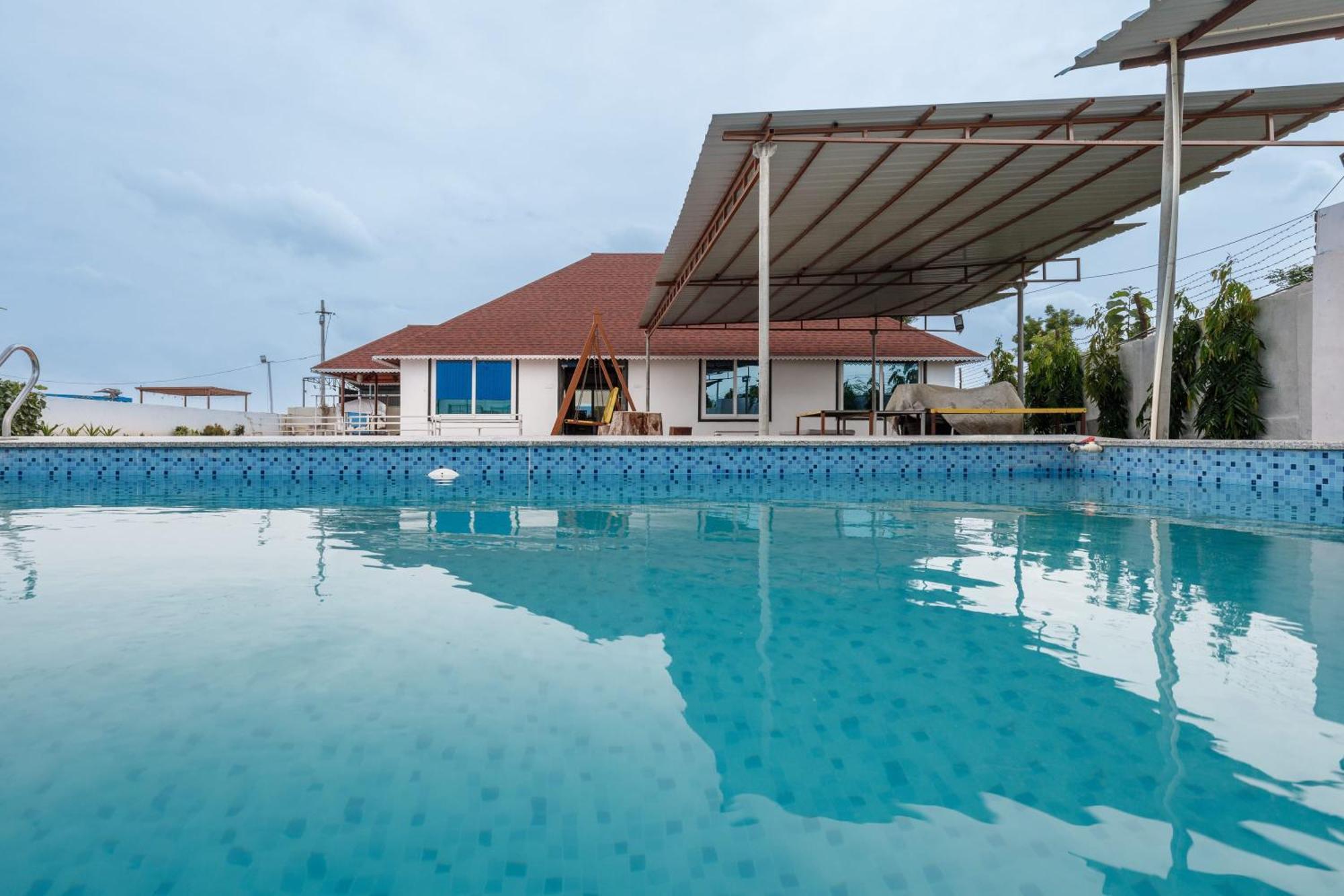 Aqua Lagoon Villa By Secret Turtle Pvt Pool Private Lawn Secundurabad Exterior photo